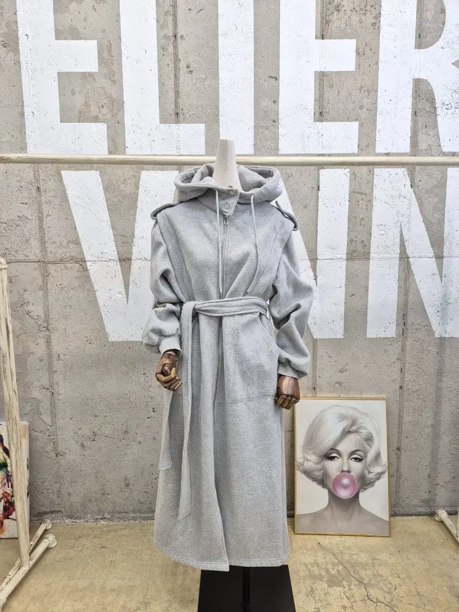 Hug Your Skin Shearing Fur Jacket (Ash Pink) on Bunjang